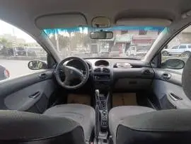 بيجو 206 موديل 2004