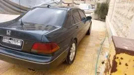 هوندا ليجند 1998, حماة