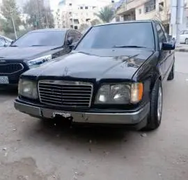 Mercedes E230 1987, Damascus