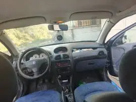 Peugeot 206 Sedan 2005