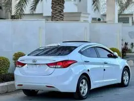 هونداي افانتي 2012