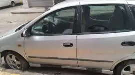 نيسان امبيرا 2000, حلب