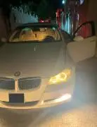 BMW i320 2008, Homs