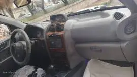 هيونداي سنتفية 2001, إدلب