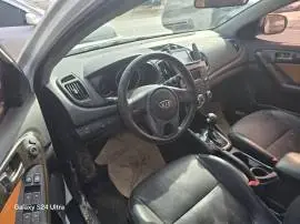 كيا فورتي 2011