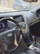 Hyundai Azera 2011, Homs