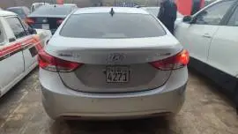Hyundai Avante 2011