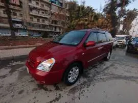 كيا كرنفال 2010