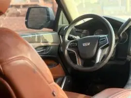 كاديلاك إسكاليد 2016, دمشق