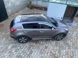 سبورتاج 2012 فل كامل