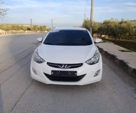 Hyundai Elantra 2012