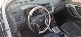 Hyundai Elantra 2012