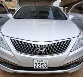 هونداي ازيرا 2015, دمشق, RF87855918