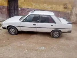 بيجو 305 تكسي 1980, حماة, RF15245287