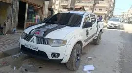 Mitsubishi Euro Long Box 2014, Idlib, RF12927617