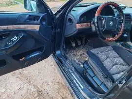 BMW 525 Model 2002, RF17546654