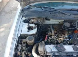 نيسان تكسي 2000, RF64360567