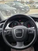 اودي A4 2011, RF32233989