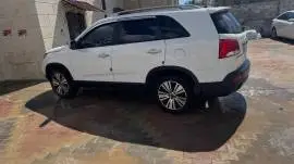 كيا سيرنتو 2010, RF18953401