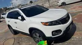 كيا سيرنتو 2010, RF18953401