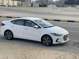 Hyundai Elantra 2018, RF59938111