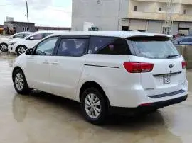 كيا كرنفال 2016, حلب, RF11710082