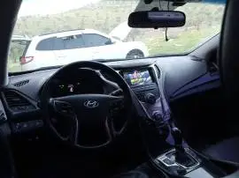 هيونداي ازيرا 2013, دمشق, RF46588464