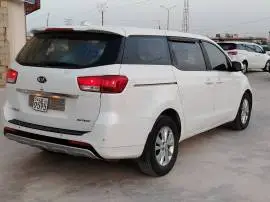 كيا كرنفال 2016, حلب, RF24387971