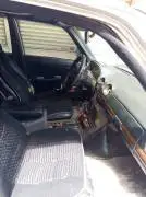 Mercedes 230, RF73482691