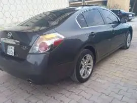 Nissan 2011, RF72043207