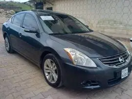 Nissan 2011, RF72043207