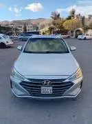 هيونداي إلنترا 2019, RF39492088