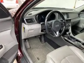 كيا اوبتيما 2017, RF64185988