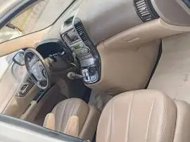 كيا كرنفال 2011, RF14824898