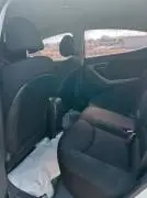 هيونداي افانتي 2011, RF11841474