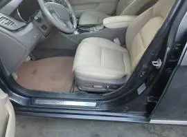 كيا كادينزا 2011, RF17927720