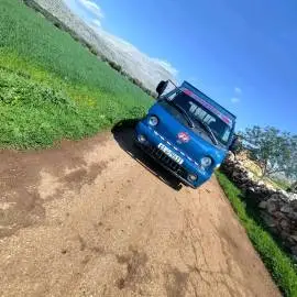 Hyundai 2000, Idlib, RF48085262