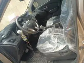 توسان 2010, RF13195609