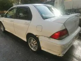 ميتسوبيشي لانسر 2001, RF14098179