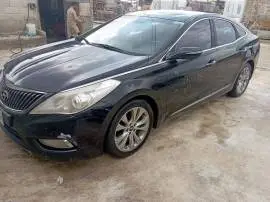 هيونداي ازيرا 2012, RF90442306