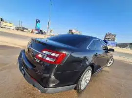 Ford Taurus 2013, Aleppo, RF19679662