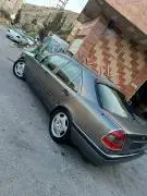 Mercedes 180s 1994, RF21967148