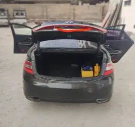 هيونداي أزيرا 2011, دمشق, RF19496539