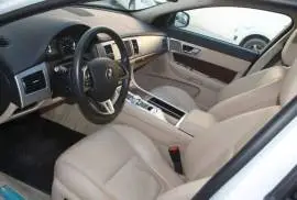 جاكوار XF 2015, RF98684770