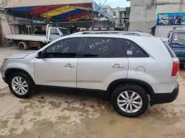 كيا سيرنتو 2010, RF10966180