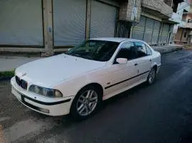 بي إم دبليو 2002, RF10861183