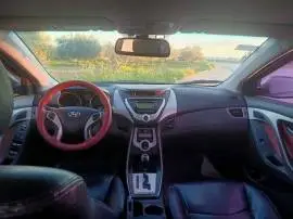 Hyundai Elantra 2011, RF12408593