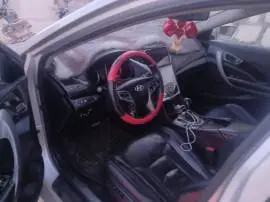 هوندا ازيرا 2011, RF43755049