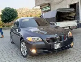 بي ام دبليو 520 موديل 2012, RF13686195