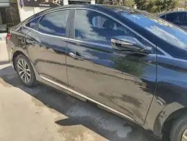 كيا كادينزا 2012, RF21425667